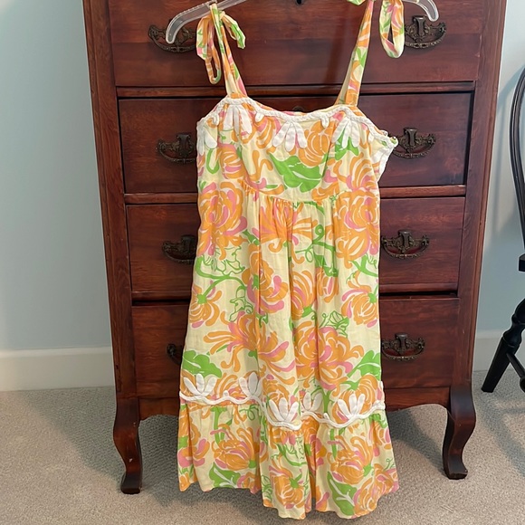 Lilly Pulitzer Dresses & Skirts - Lilly Pulitzer Spaghetti Strap Dress size 4
